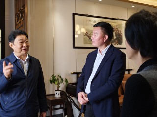 熱烈歡迎重慶市工商聯一行領導蒞臨蘭州華能參觀調研華能生態科技股份2023年11月2日上午，重慶市工商聯黨組副書記、副主席彭光遠一行蒞臨蘭州華能生態能源科技股份有限公司參觀調研。甘肅省工商聯副主席張文軍